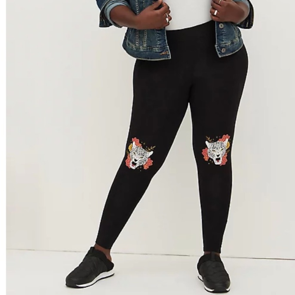 Torrid premium leggings cheetah knee size 3X